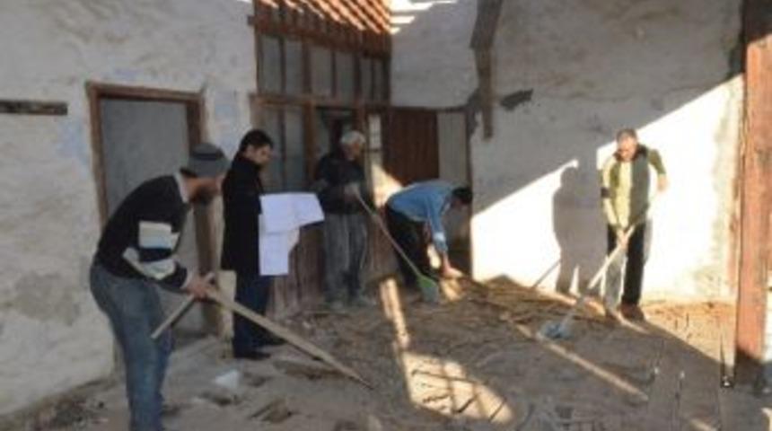 Kozan&rsquo;da Yapıcı Konağı Restore Ediliyor