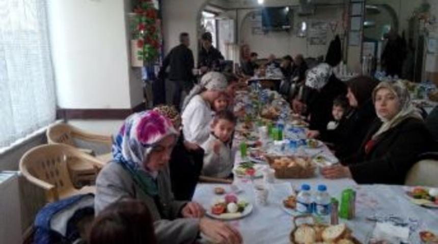 Kuzey Kafkaslılar Kahvaltıda Biraraya Geldi