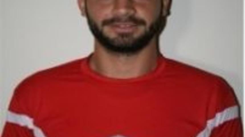 Elazığspor'lu Caner S&ouml;zleşmesini Fes Etti