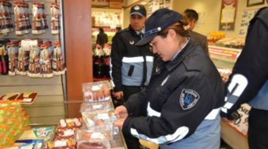 Ke&ccedil;i&ouml;ren Zabıtası Yılbaşı Mesaisinde