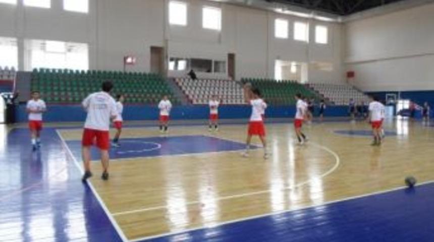 Sabiha G&ouml;k&ccedil;en Teknik Ve End&uuml;stri Meslek Lisesi Gruplardan Mutlu D&ouml;nd&uuml;