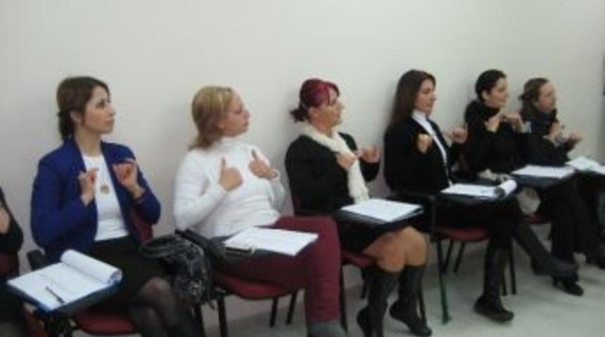 İzmit'te İşaret Dili Kursu A&ccedil;ıldı