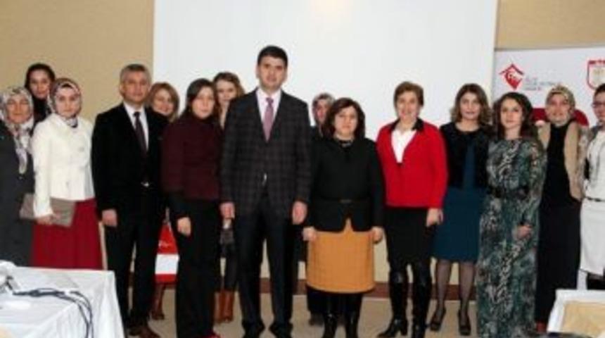 Kadınlar İ&ccedil;in Mesleki Eğitim Projesi Bilgilendirme Toplantısı D&uuml;zenlendi