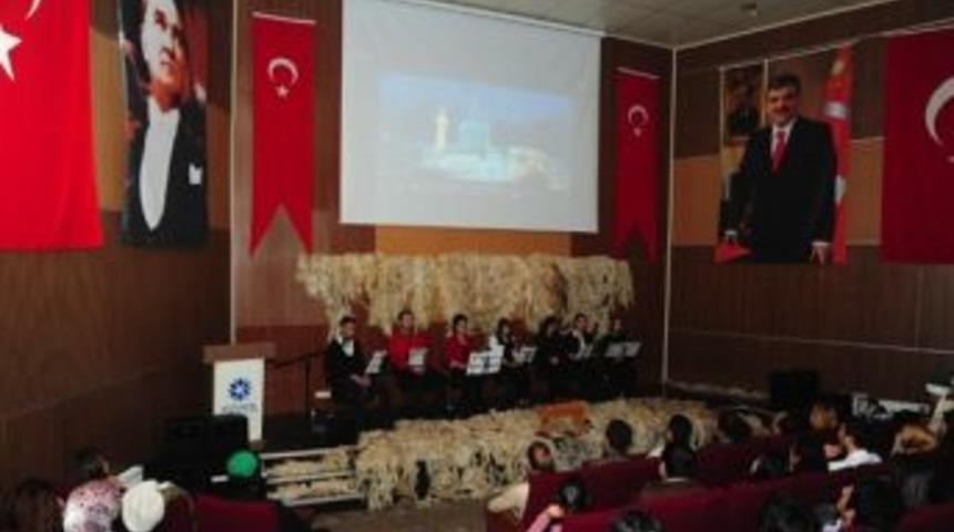 Et&uuml;&rsquo;de Şeb-i Arus Anma T&ouml;reni