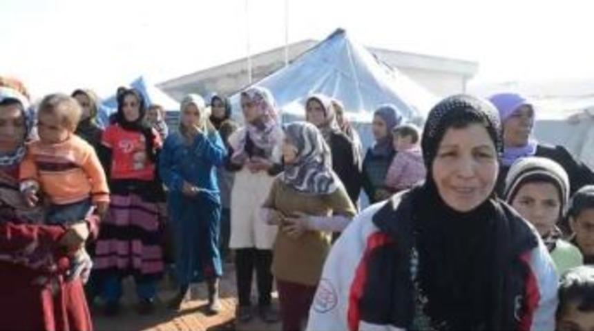 &Ccedil;adırları Bombalanan Suriyeli Kadınlar: &Ccedil;ocukların Su&ccedil;u Ne