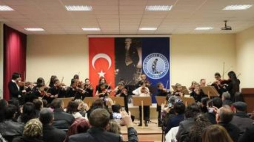 Ak&uuml;&rsquo;de Birinci Yıl Sonu Konseri