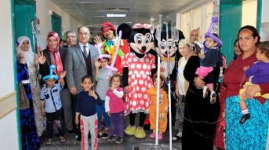 &Ccedil;ocuk Hastalar Moral Buldu