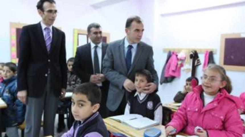 İl Sağlık M&uuml;d&uuml;rl&uuml;ğ&uuml;, 'kardeş Okulu' Tadilattan Ge&ccedil;irdi