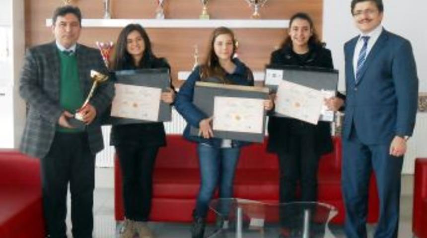 Servergazi G&uuml;nay Fen Lisesi M&uuml;nazara Şampiyonu Oldu