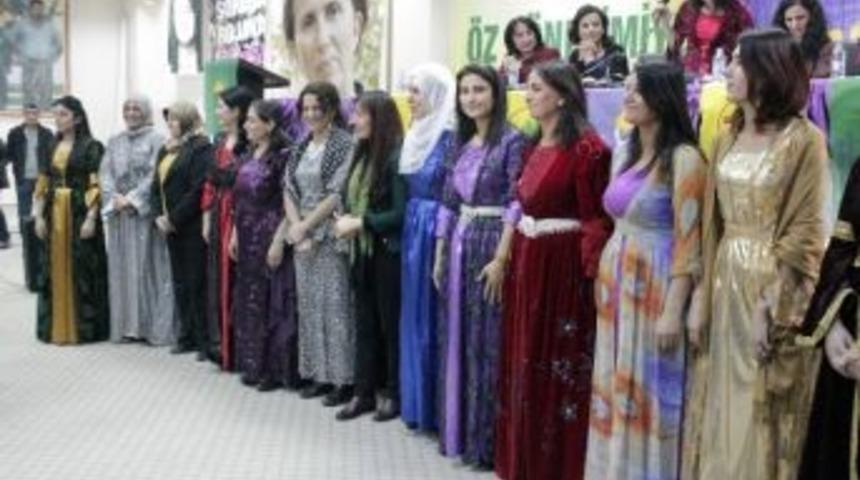 Bdp Diyarbakır&rsquo;da 63 Kadın Adayını Tanıttı