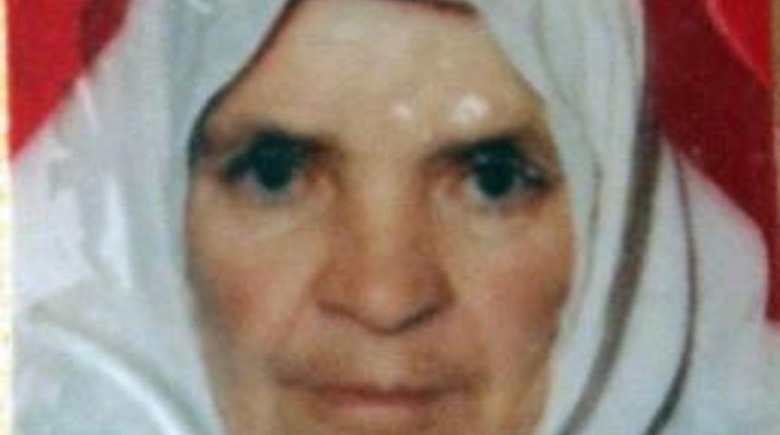 Yanan Evini S&ouml;nd&uuml;rmek İsterken Alevlerin Arasında Kalan Yaşlı Kadın &Ouml;ld&uuml;