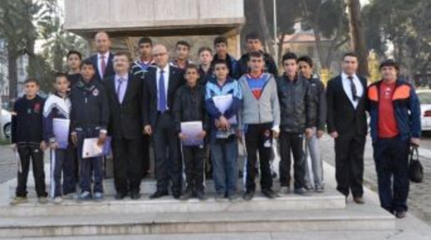 Cumhuriyet Ortaokulu&rsquo;nun Yıldızlarından Emniyet&rsquo;e Ziyaret