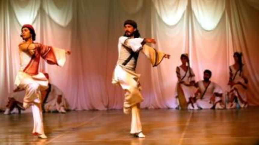 &ldquo;mevlana&rsquo;nın &Ccedil;ağrısı&rdquo; Muğla Sahnesinde