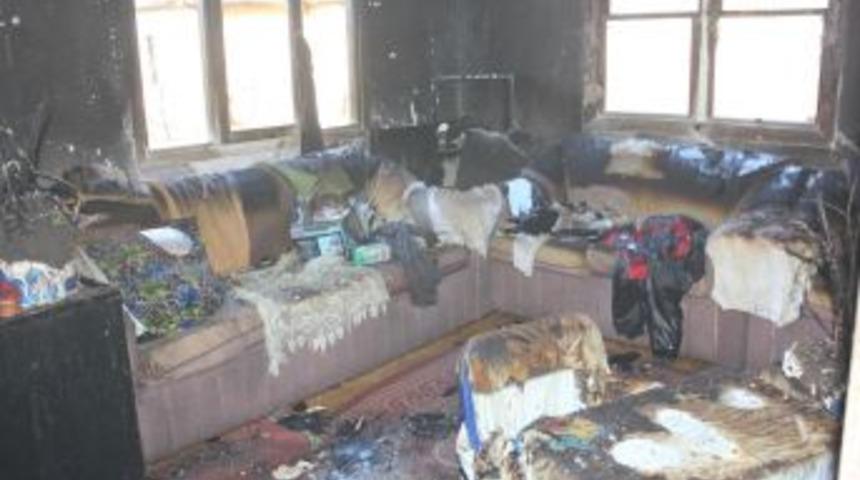 &Ccedil;arşamba'da Ev Yangını