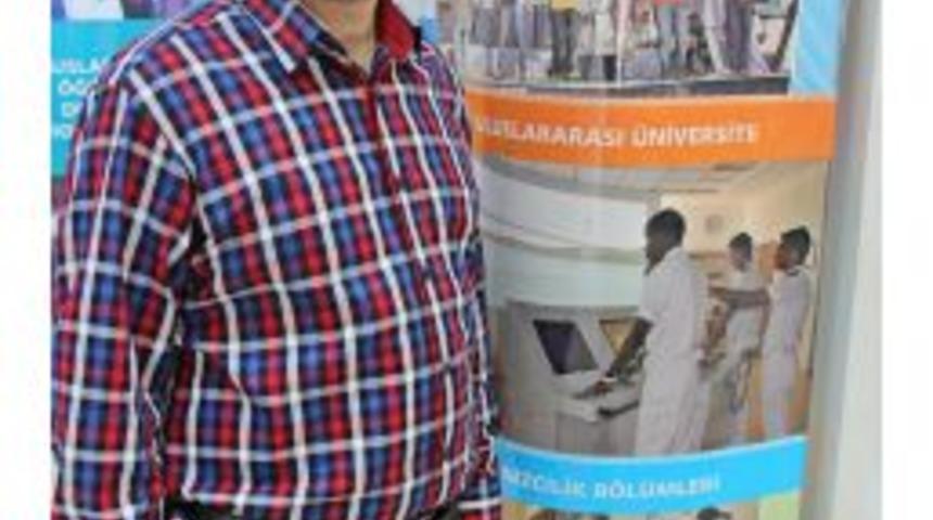 Siber G&uuml;venlik Uzmanı Pehlivanoğlu: Sosyal Medya Gizli Şifrelerinizi Ele Veriyor