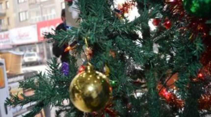 Afyonkarahisar&rsquo;da Yılbaşı Hazırlıkları