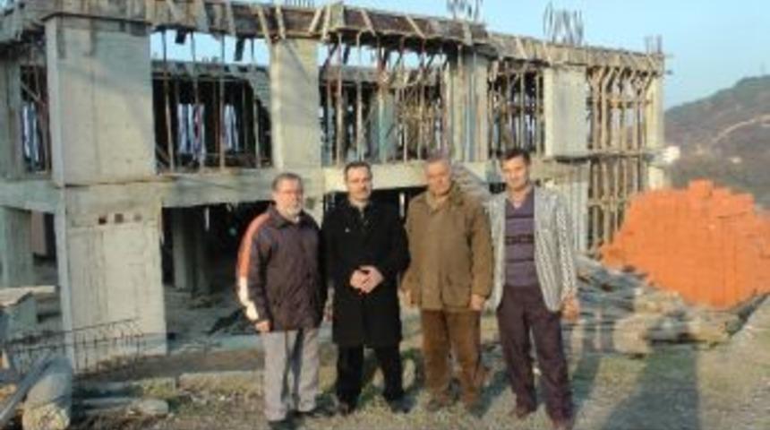 Filyos &lsquo;ta Yapılan R&uuml;zgarlı Tepe Camii İşaatı Vatandaşların Yardımları İle Devam Ediyor