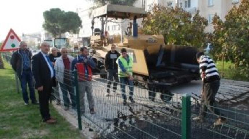 Didim&rsquo;de Ana Yollar Sıcak Asfaltla Kaplanıyor