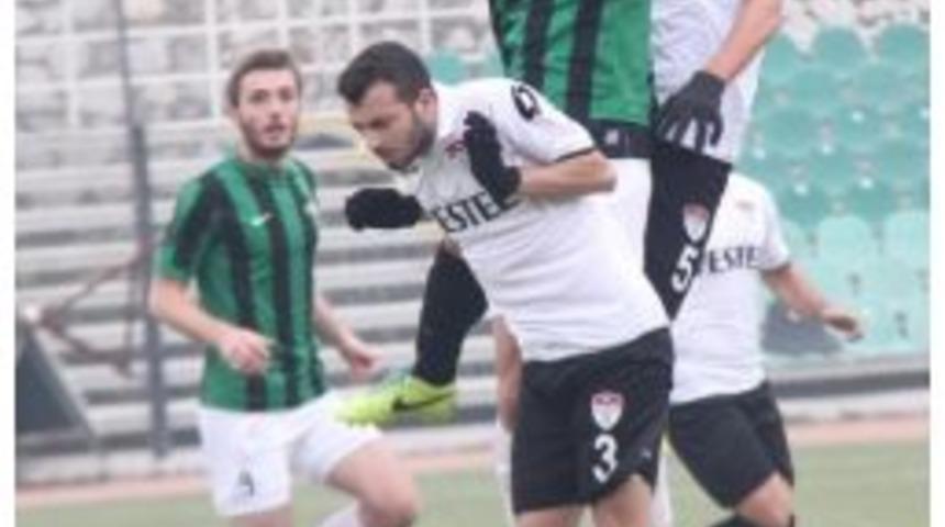 Akhisarlı Gen&ccedil; Akigolar, Evinde Tarzan&rsquo;ı Ge&ccedil;emedi