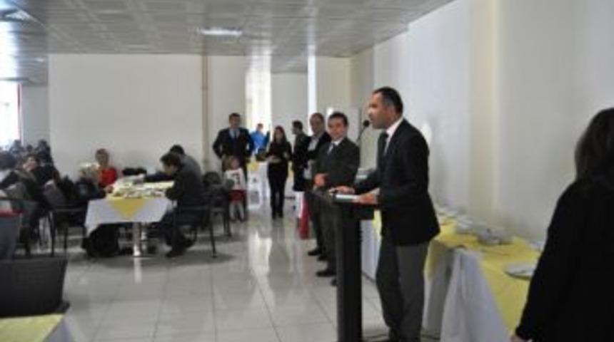 Ayvalıkta Eğitimciler Kahvaltıda Buluştu