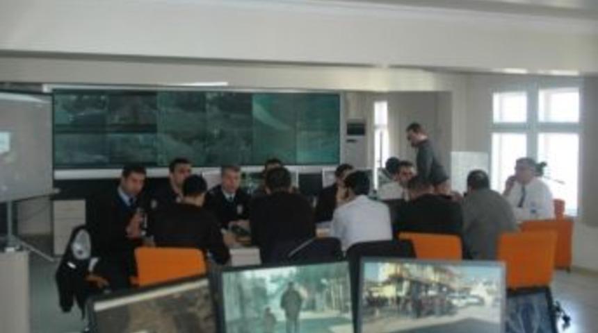 Anma Etkinliği Kriz Merkezinden Takip Edildi