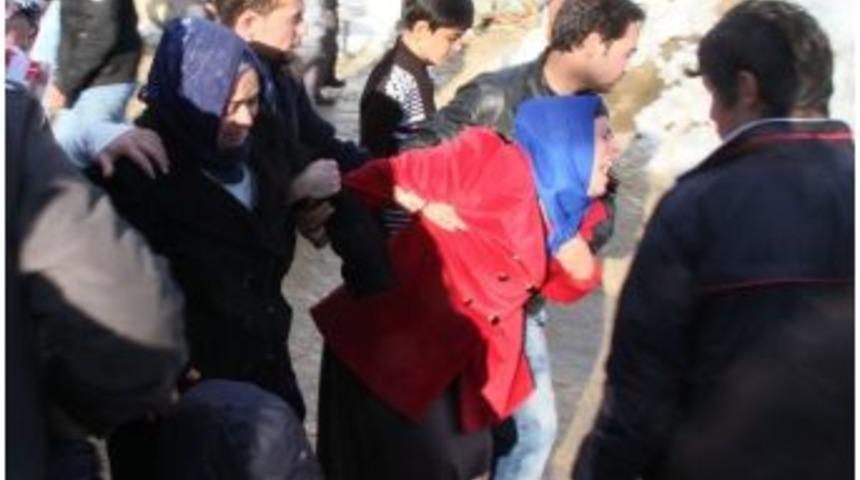 Giresun&rsquo;un Espiye İl&ccedil;esinde Sınıf Arkadaşının Kaza Kurşunuyla Hayatının Kaybeden Volkan K&uuml;&ccedil;&uuml;k Toprağa Verildi