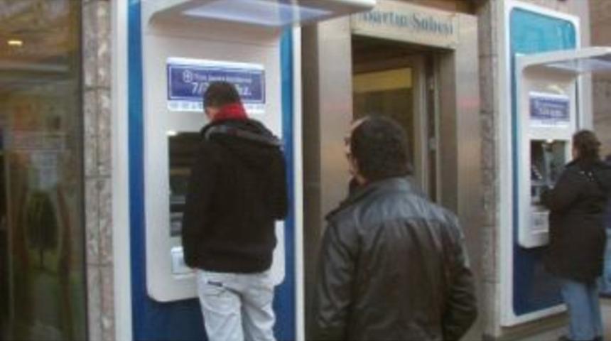 Bartın&rsquo;da Atm'lere Kart Kopyalama Cihazı Yerleştirildiği İddiası