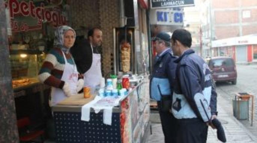 Devrek Belediyesi Zabıta Ekiplerinden İş Yerlerine Denetim