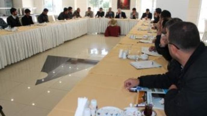 Yetiş: &ldquo;ortadoğu&rsquo;nun Kaderi D&uuml;nyanın Kaderini Belirliyor&rdquo;