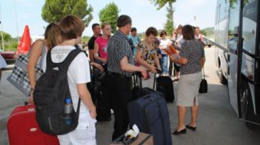 ARO, Ka&ccedil;ak Ve Belgesiz Turist Rehberi Denetimlerinde 183 Tutanak Tuttu