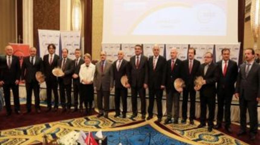 Atat&uuml;rk &Uuml;niversitesi, T&uuml;rkiye Deprem Veri Merkezi Protokol&uuml; İmzaladı