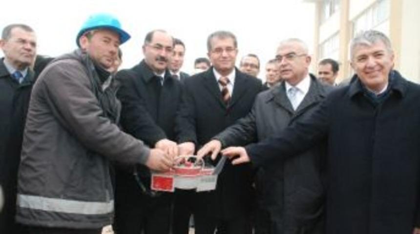 Nk&uuml; &Ccedil;orlu M&uuml;hendislik Fak&uuml;ltesi Ek Binasının Temeli Atıldı