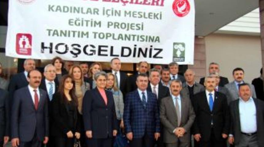 G&ouml;n&uuml;l El&ccedil;ileri Projesi İskenderun&rsquo;da Tanıtıldı