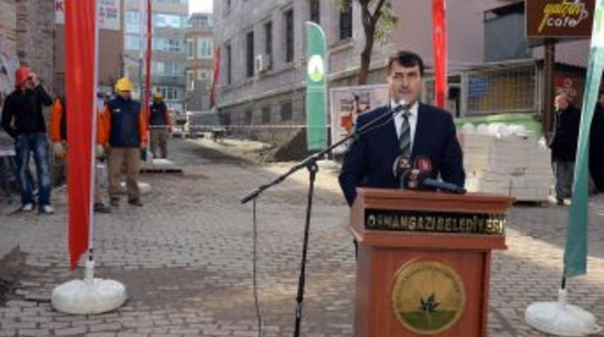 &Uuml;nl&uuml; Cadde Eski Ihtişamına Kavuşuyor