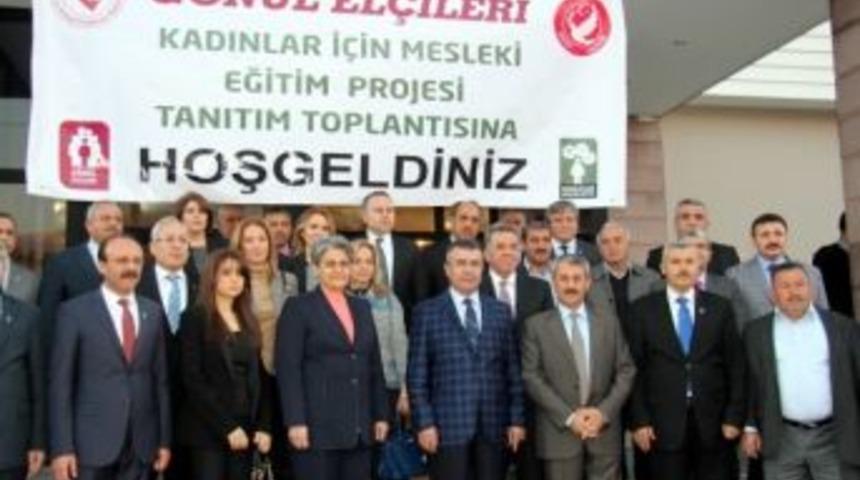 İskenderun'da G&ouml;n&uuml;l El&ccedil;ileri Projesi