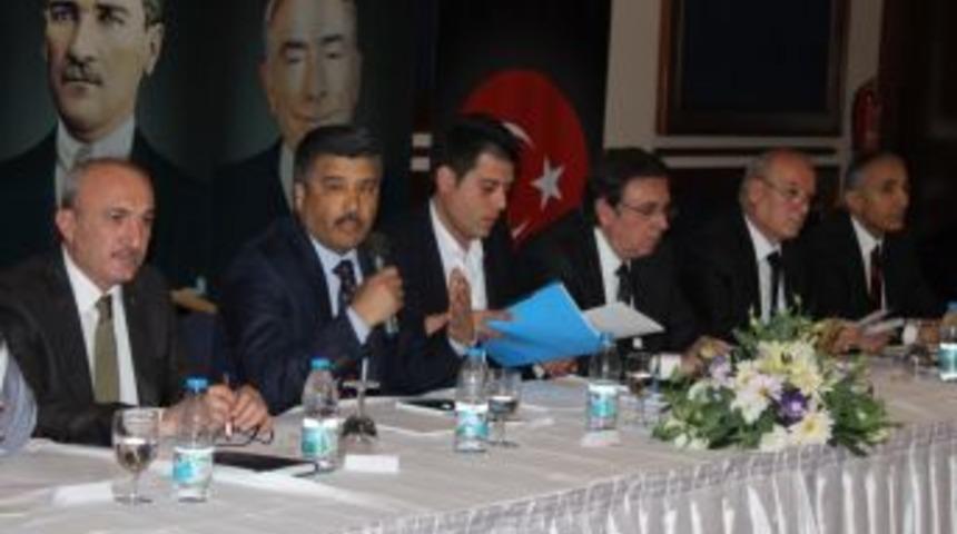 MHP'li &Ccedil;etin: Antalya Ve Il&ccedil;elerinin &Uuml;&ccedil; Hilalle Ta&ccedil;lanmasına Sayılı G&uuml;nler Kaldı