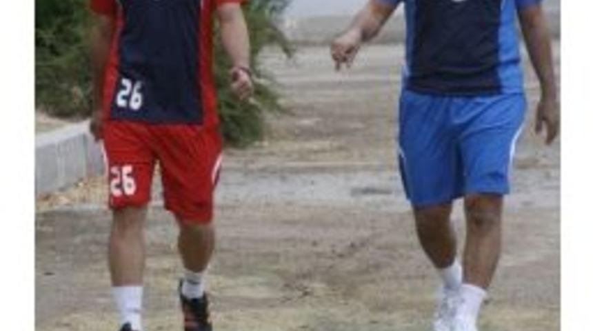 Elazığspor&rsquo;da Yaprak D&ouml;k&uuml;m&uuml; S&uuml;r&uuml;yor