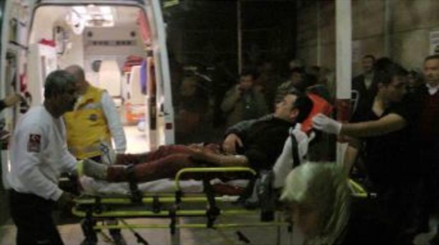 K&ouml;y Dolmuşu Devrildi: 17 Yaralı