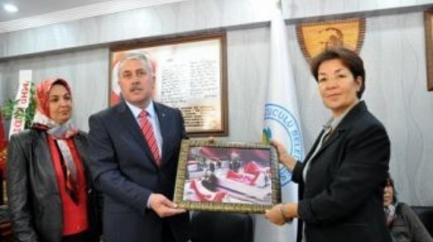 Kadınlardan Başkan Toksoy'a Destek