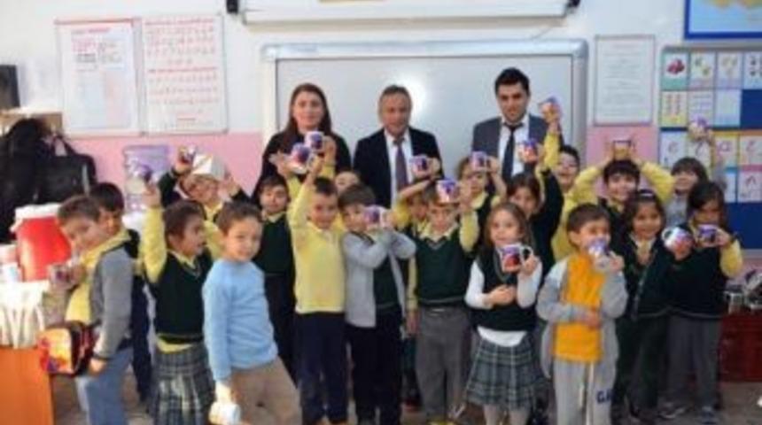 Mayaladıkları Yoğurdun Ayranını İ&ccedil;tiler