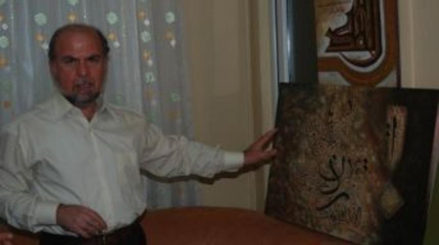 Suriye'deki Savaştan Ka&ccedil;tı, Bursa'da Hattatlık Yapıyor