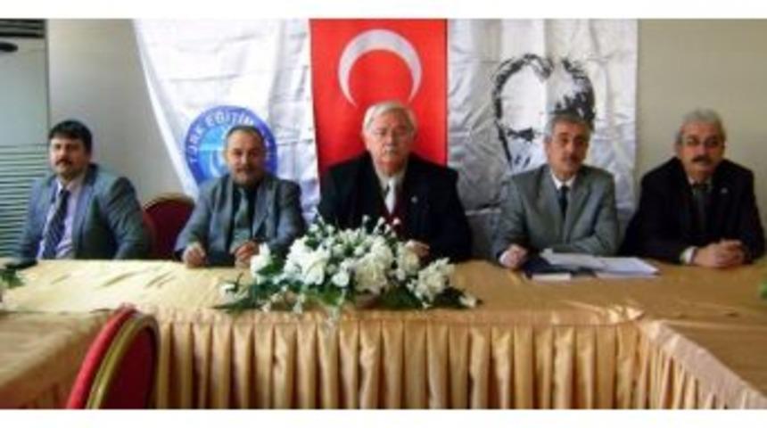 Devli, Akademisyenlerin Sorunlarını Dile Getirdi