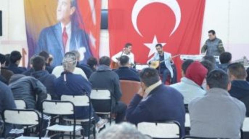 Bilecik Cezaevinde Şiir Dinletisi Ve Halk M&uuml;ziği Konseri