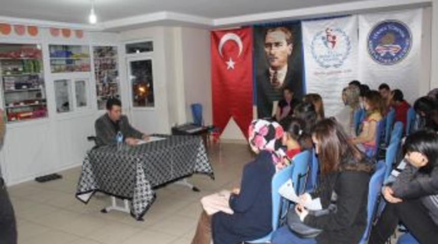 &Ccedil;ABED Başkanı Deniz, Yurt &Ouml;ğrencileri Ile Bir Araya Geldi