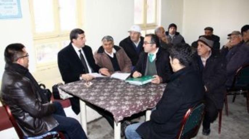 G&uuml;rleyik K&ouml;y&uuml;nde Fidan Dağıtımı