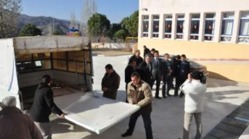 Nazilli Belediyesi&rsquo;nden K&ouml;y Okuluna Destek