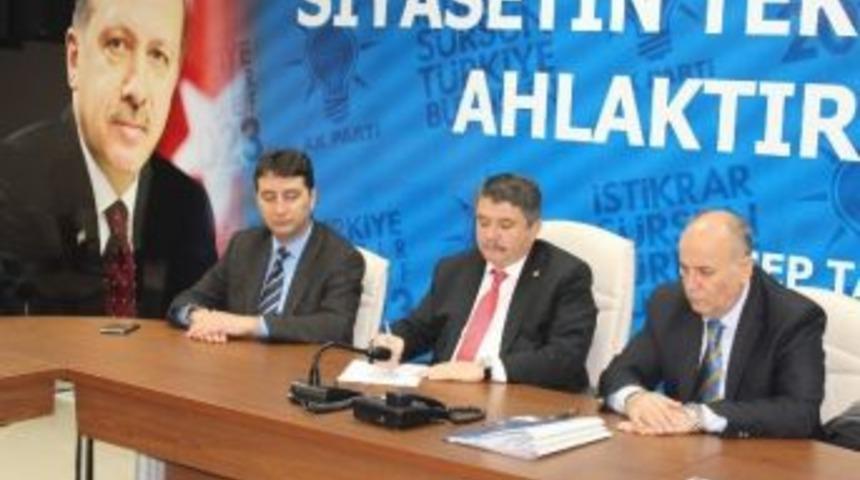 Tanrıverdi Muhtarlarla Buluştu