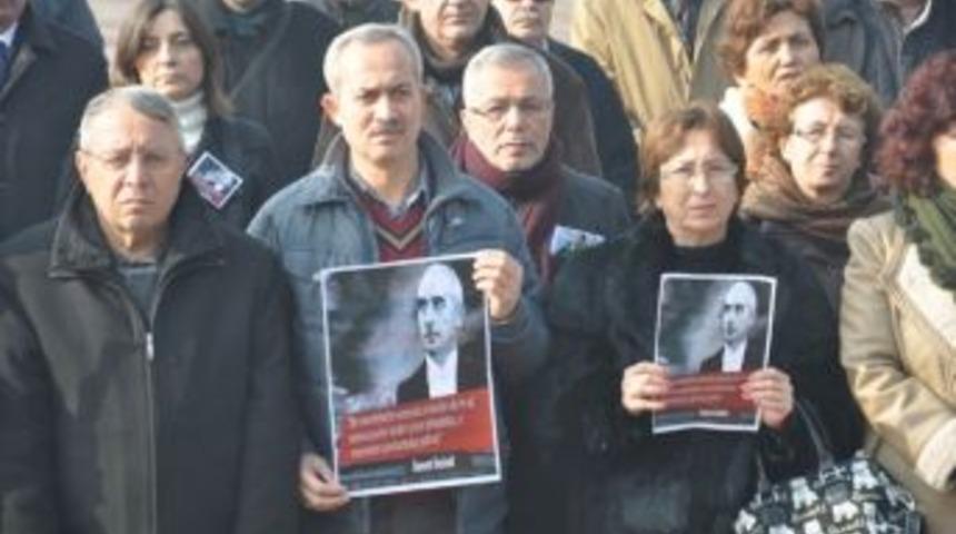 İsmet İn&ouml;n&uuml; &Ouml;l&uuml;m Yıl D&ouml;n&uuml;m&uuml;nde Anıldı