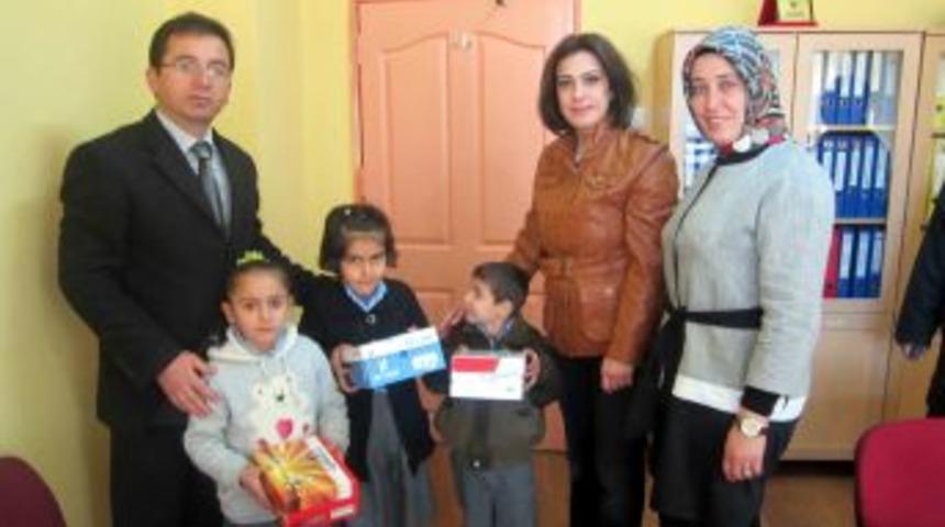 Yıldırımhan'dan Kardeş Okullara Ayakkabı Yardımı