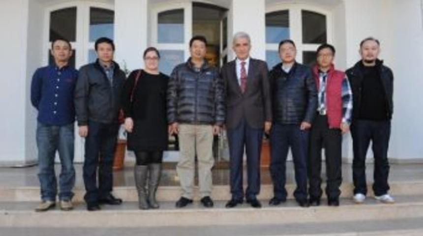 Kardeş Şehir Kunming Heyeti B&uuml;y&uuml;kşehir&rsquo;i Ziyaret Etti